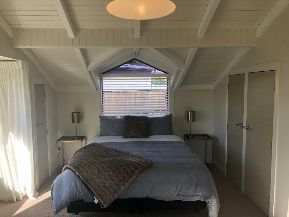 Kinloch Lakeview Lodge - Taupo Buitenkant foto