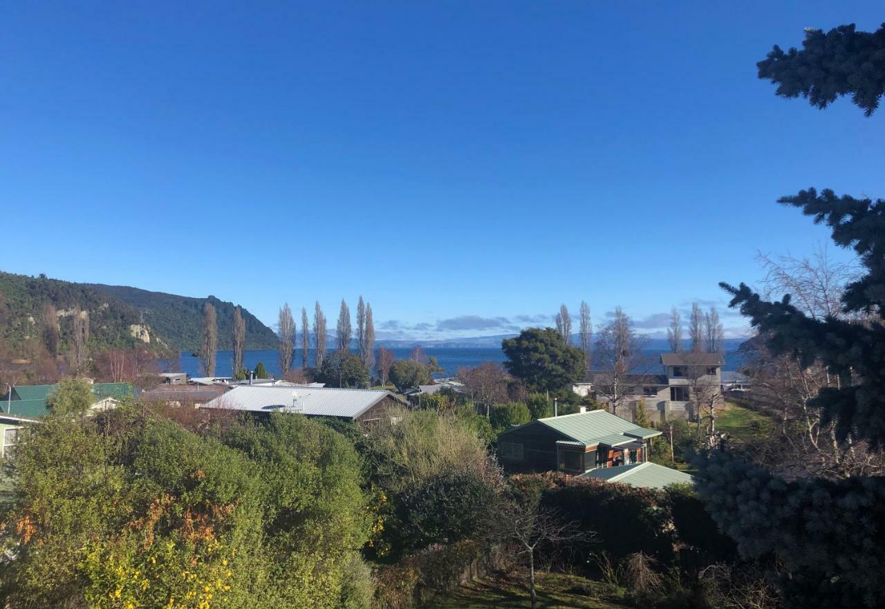 Kinloch Lakeview Lodge - Taupo Buitenkant foto