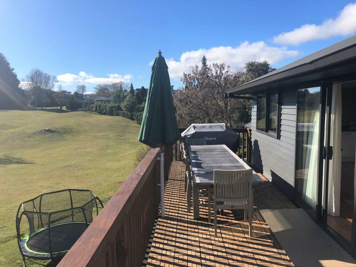 Kinloch Lakeview Lodge - Taupo Buitenkant foto