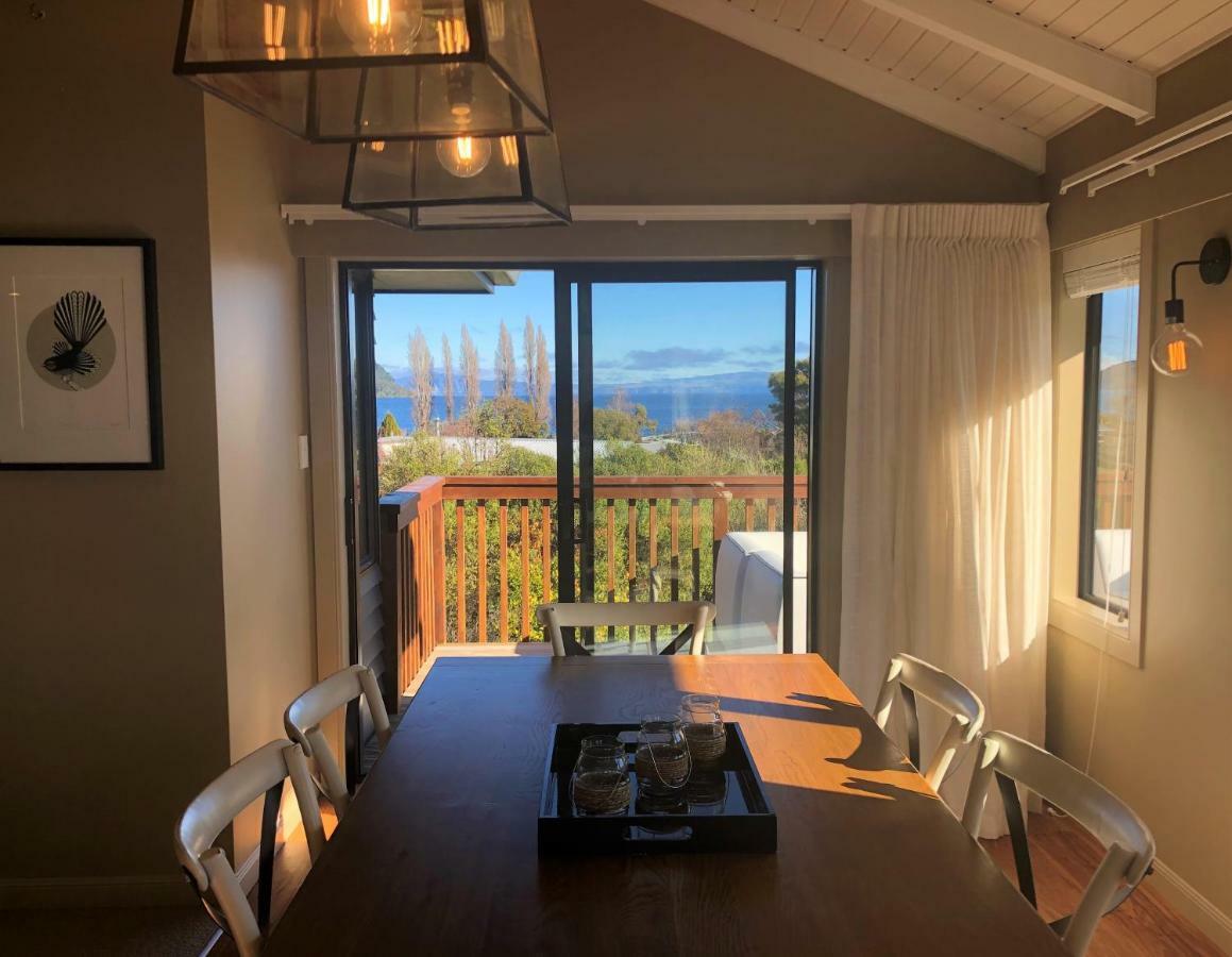 Kinloch Lakeview Lodge - Taupo Buitenkant foto